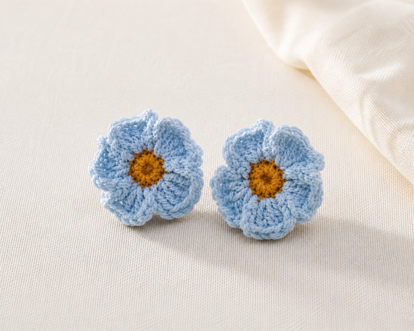 Blossom Studs - Defined Petal