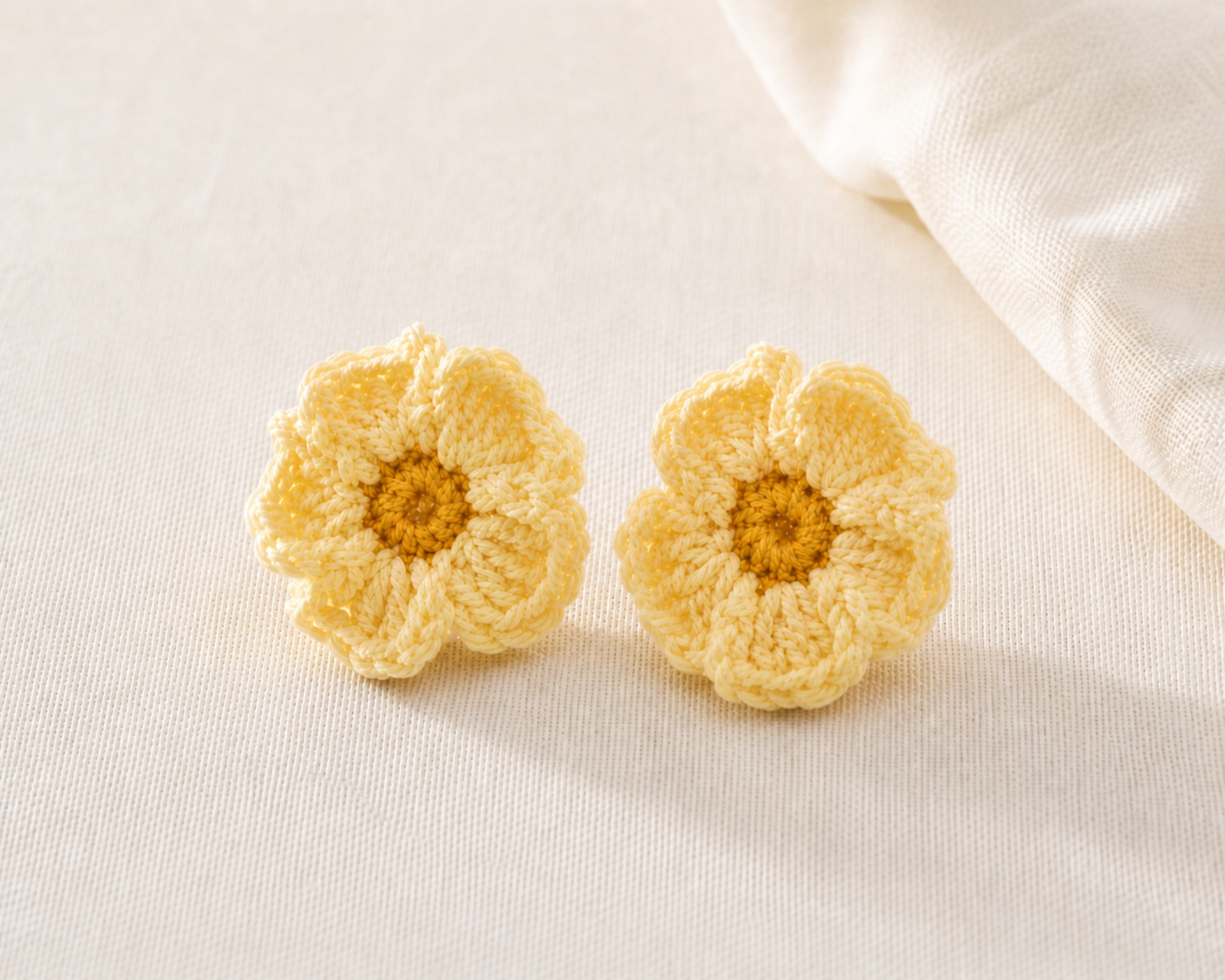 Blossom Studs - Defined Petal