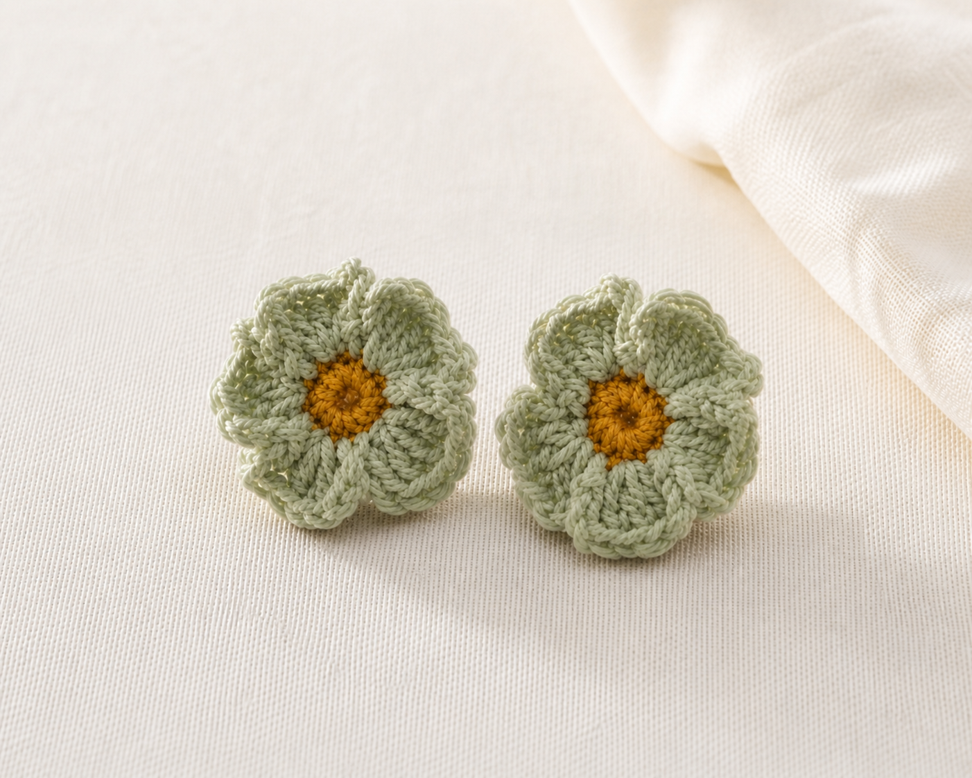 Blossom Studs - Defined Petal